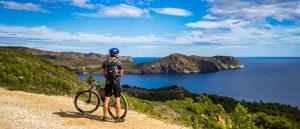 In bicicletta tra le strade della Sardegna