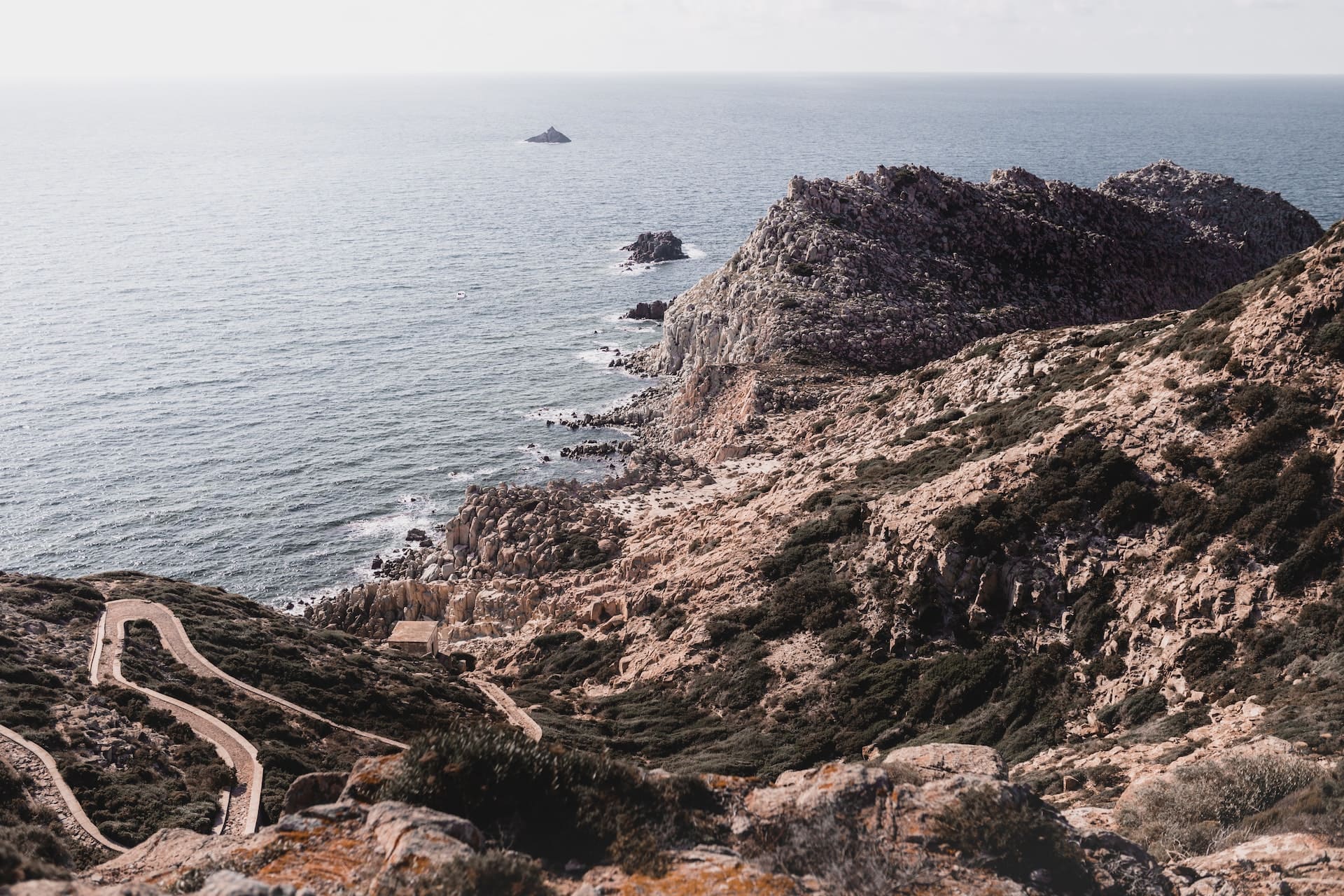 Sardegna Autentica: dalle spiagge al cuore dell'isola cta immagine